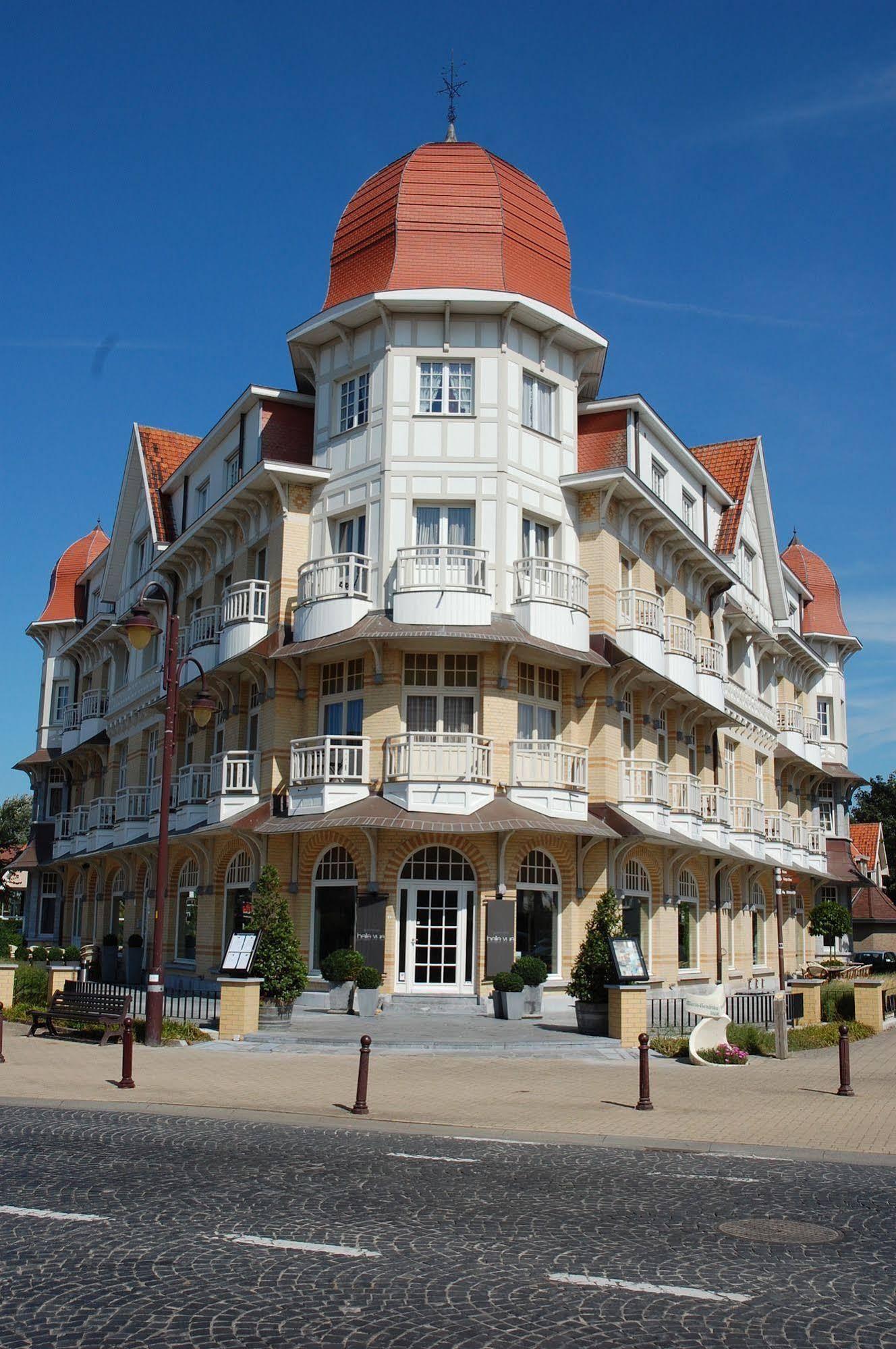 Grand Hotel Belle Vue De Haan Exterior photo